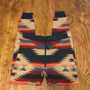 pattern american eagle outfitters sweater leggings